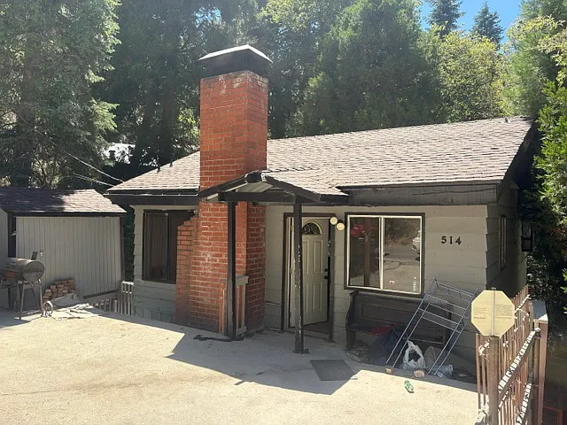 514 Rose Ln