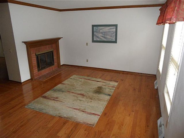 2nd image of 6933 Old Sauk Rd