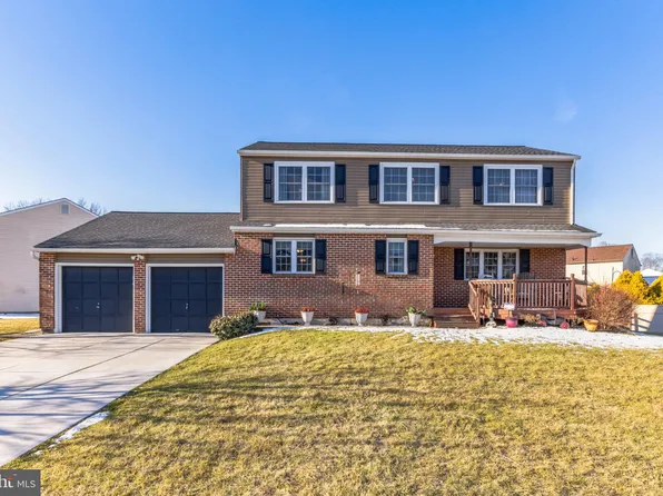 120 Estes Ct, Newark, DE 19702