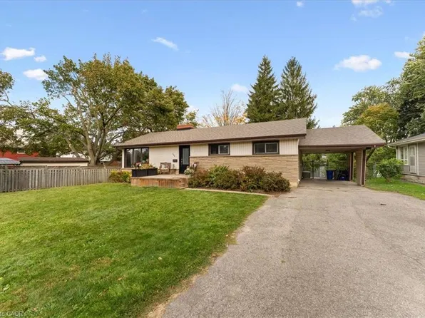 154 Paris Rd, Brantford, ON N3R 1J1