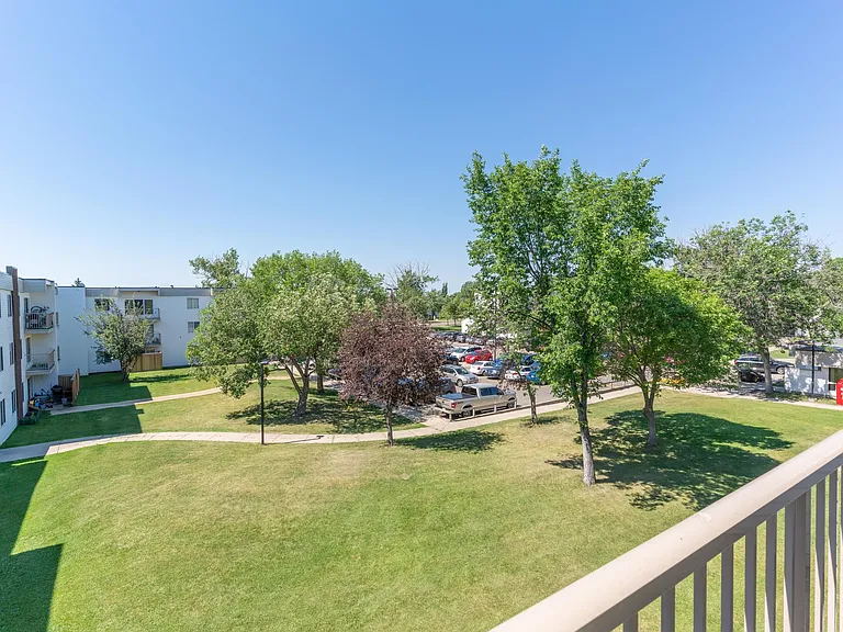 3845 Millwoods Rd — Photo 15