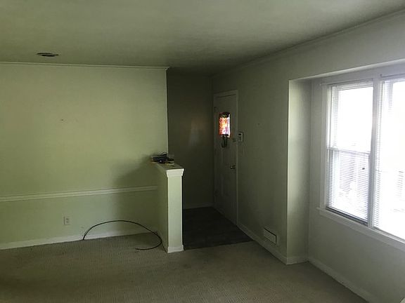 4th image of 504 Hunter Ave
