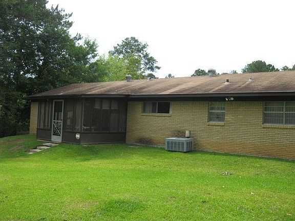 4th image of 808 Sunrise Dr