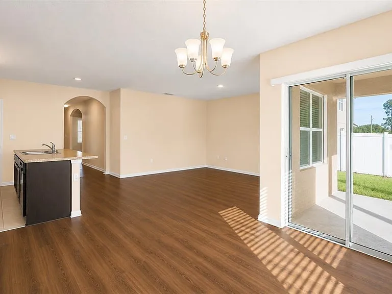 1865 Jackson Oaks Dr — Photo 6