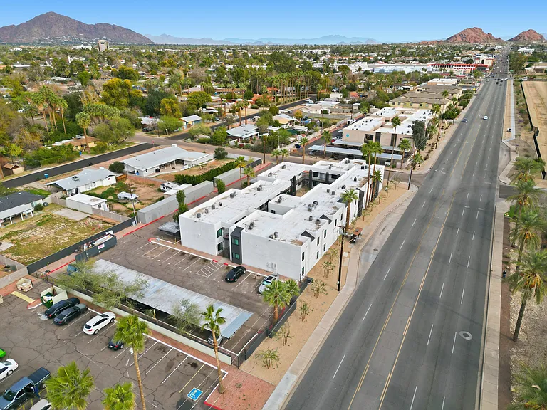 3738 East McDowell Road — Photo 13