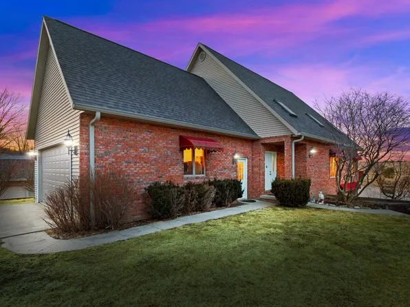 15529 W Willow Creek Rd, Elmwood, IL 61529