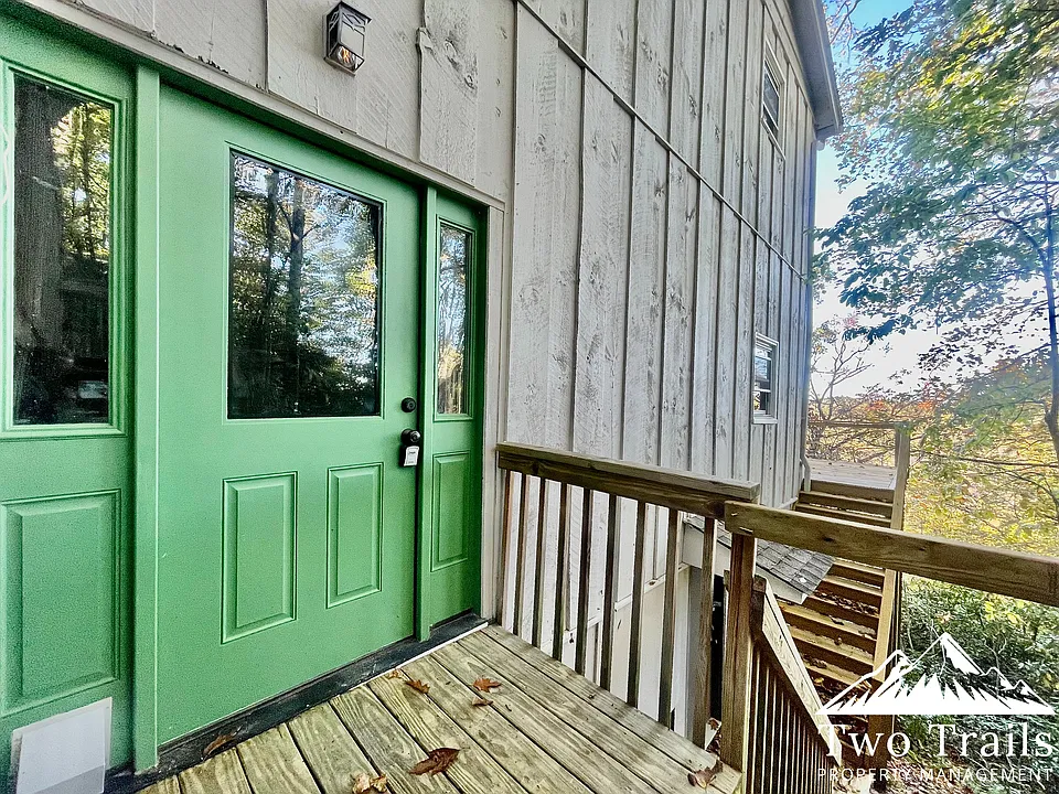 2080 Azalea Ridge Rd
