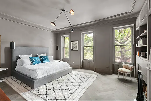 Sold by Compass | media 8