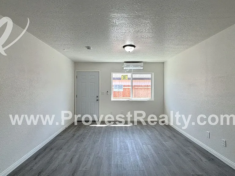 Freshly Modernized 1-Bed, 1-Bath Apartments in Adelanto!! — Photo 15