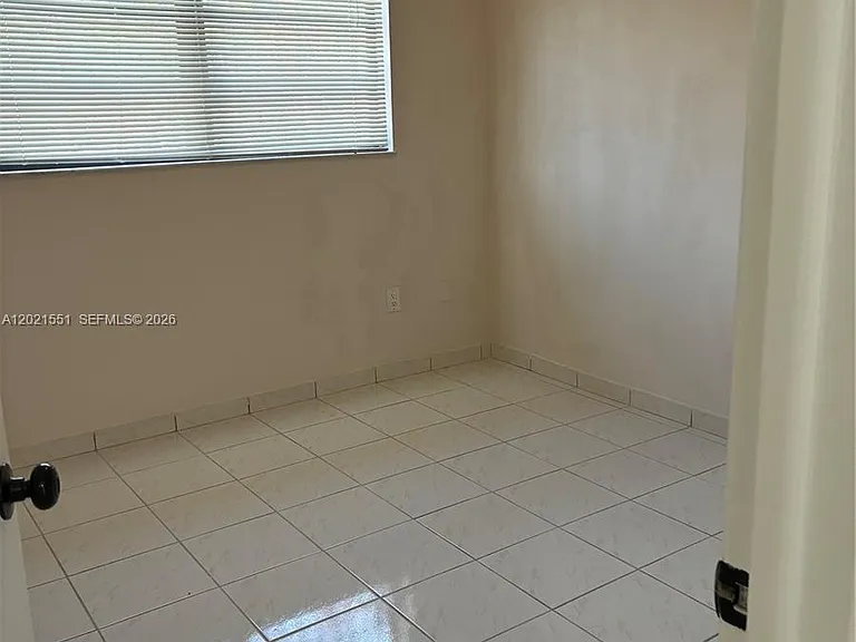 10881 SW 24th Ter — Photo 15