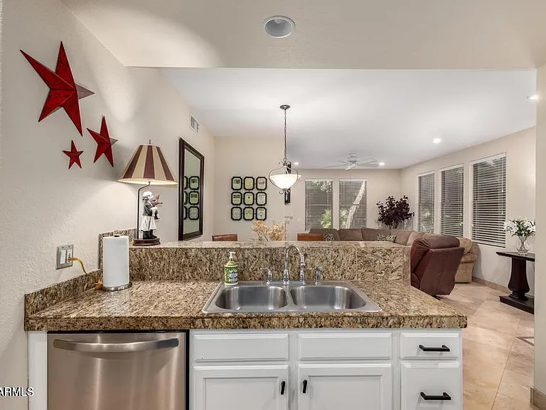 15221 N Clubgate Dr #1121 — Photo 10