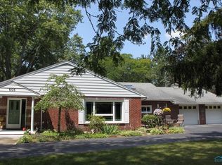 605 Haskins Rd, Bowling Green, OH 43402