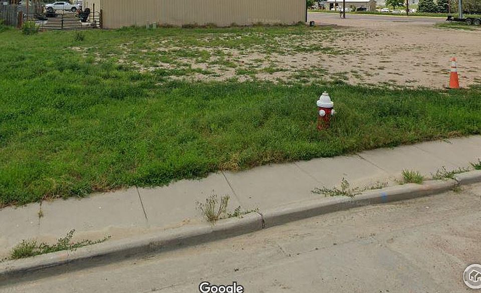 1st image of Daniels St #12