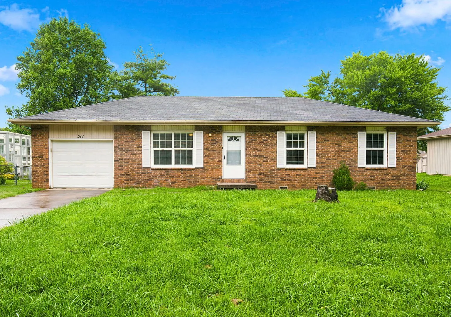 Charming 3 Bedroom Home with Washer & Dryer, Garage & Storage Shed — Photo 1