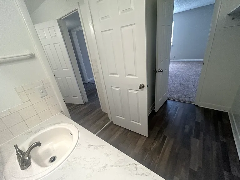 C102 Hickory Hill Ln #C102 — Photo 7