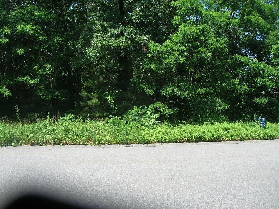 1st image of 6 Jillian Dr