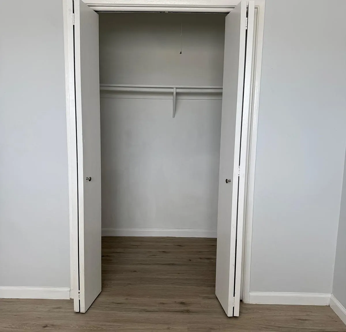 2 bed, 1000 sqft, $2,595 — Photo 3