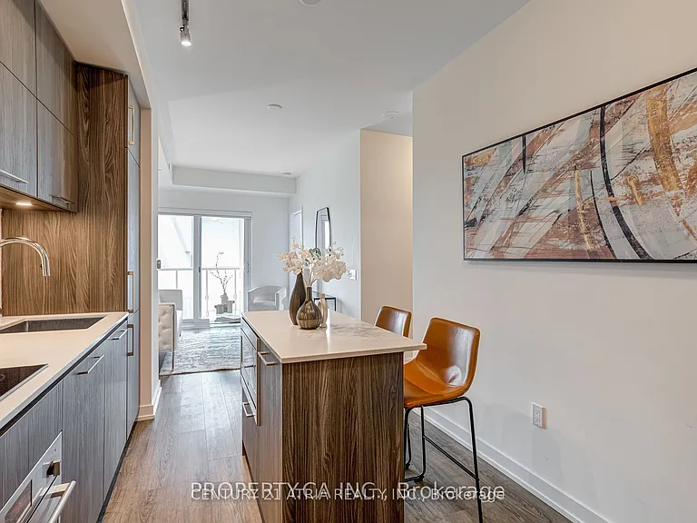 1 Yorkville Ave #3507 — Photo 6