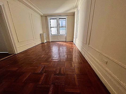 5th image of 563 W 150th St #1G