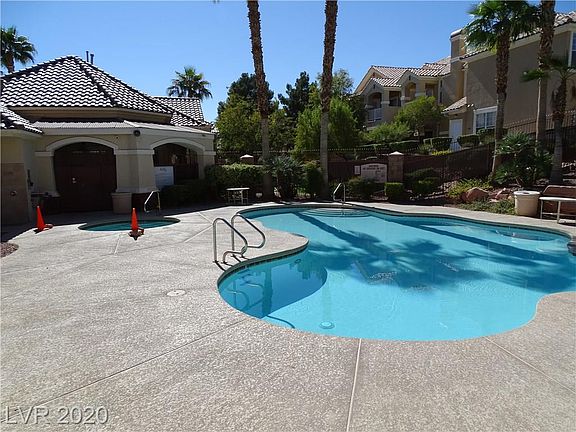 5th image of 5855 Valley Dr Unit 2024