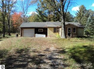 583 N Sand Lake Rd, National City, MI 48748