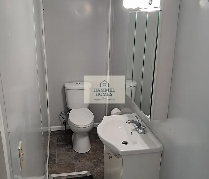509 E 3rd St S #1 — Photo 18