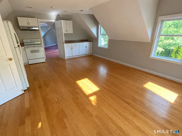 77 Partridge Dr — Photo 2