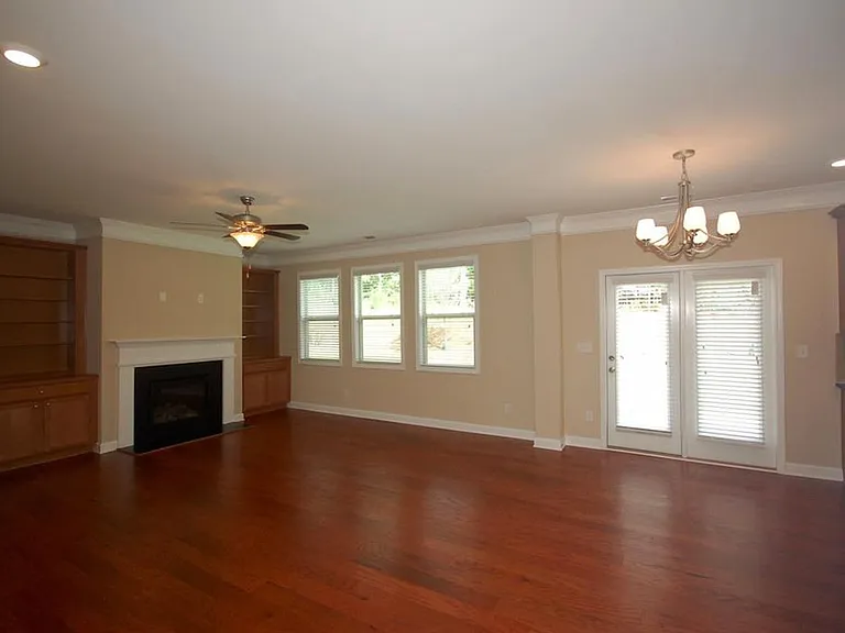 235 Haney Rd — Photo 9
