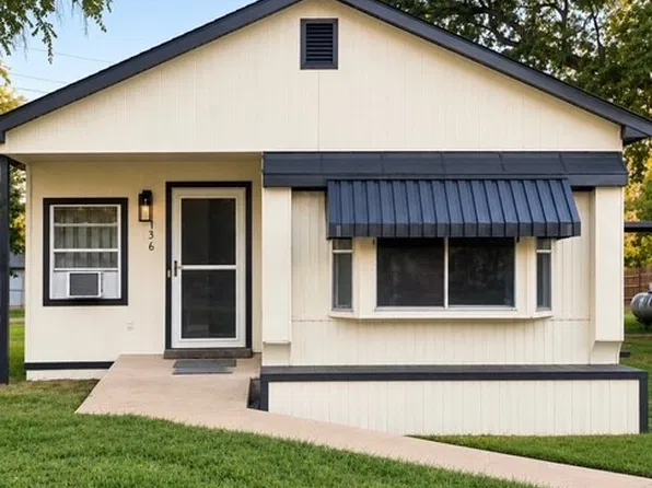 136 Palisade Dr, Gun Barrel City, TX 75156