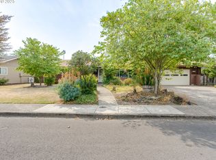 1014 NE 18th St, McMinnville, OR 97128