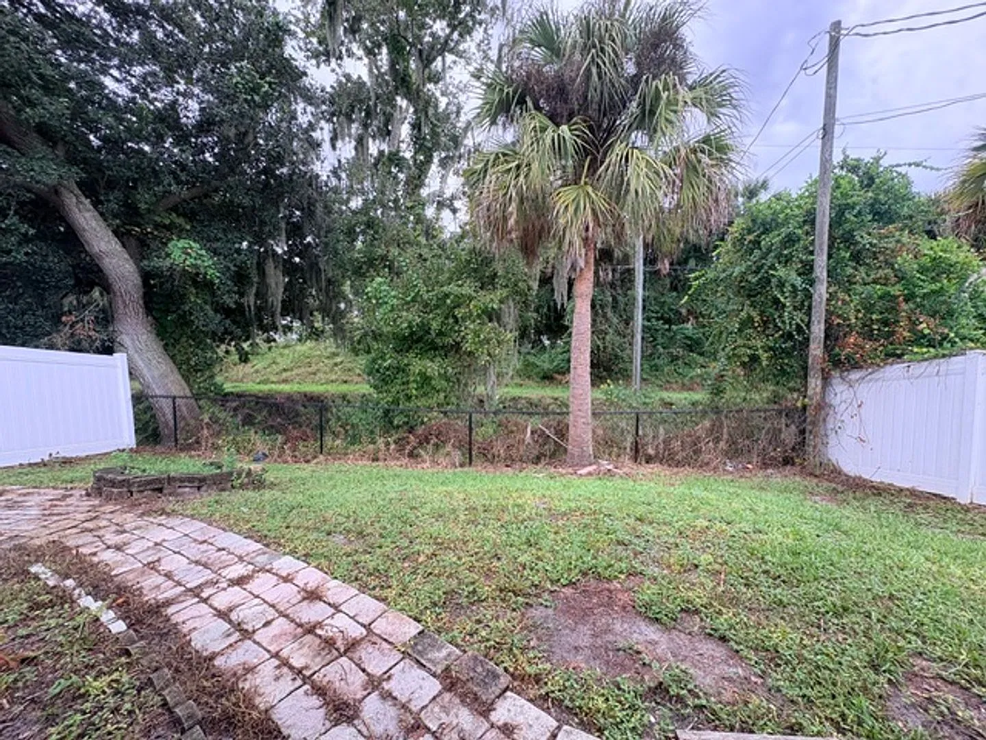 Clean & Cute 2/2 duplex in Edgewater, FL. — Photo 3