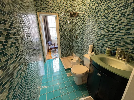 Rented by Realty Collective | media 14