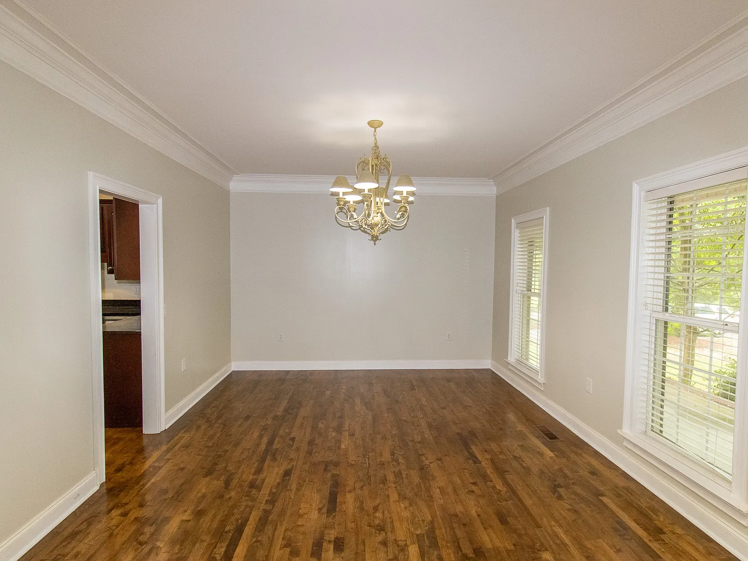 906 Monarch Circle - 1 — Photo 4