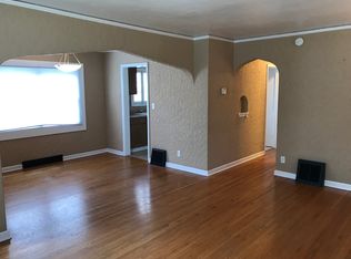 1328 S 52nd St, Omaha, NE 68106