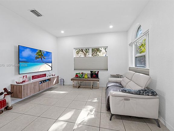 3rd image of 12763 SW 50th St