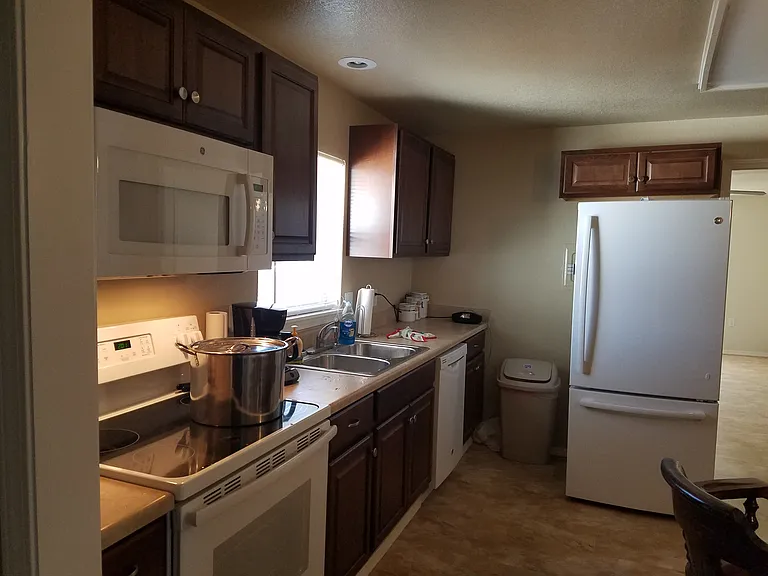 505 N Cedar St — Photo 5
