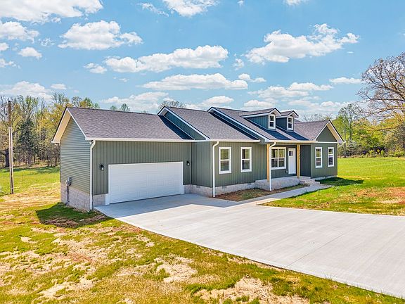 2nd image of 8368 Southfork Rd