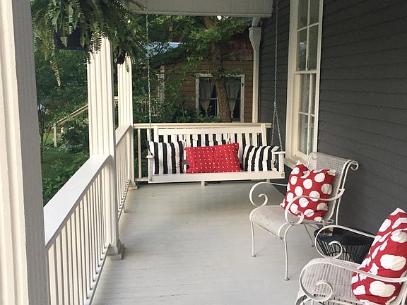 Front porch with porch screen