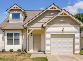 909 Skinner Dr, Raleigh, NC 27610