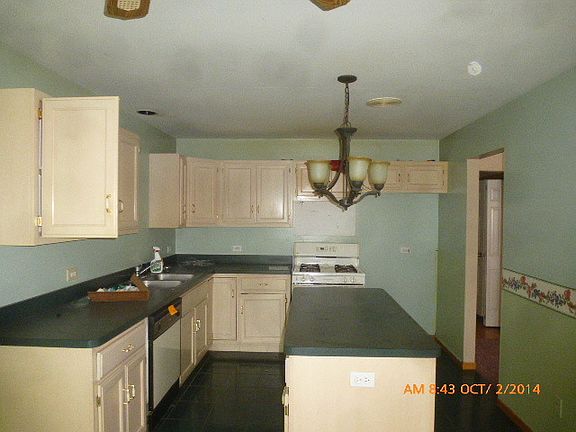 5th image of 2618 Heritage Lake Dr