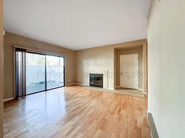 13 Schooner Ct, Richmond, CA 94804