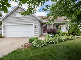 3112 Riley Ridge Rd, Holland, MI 49424
