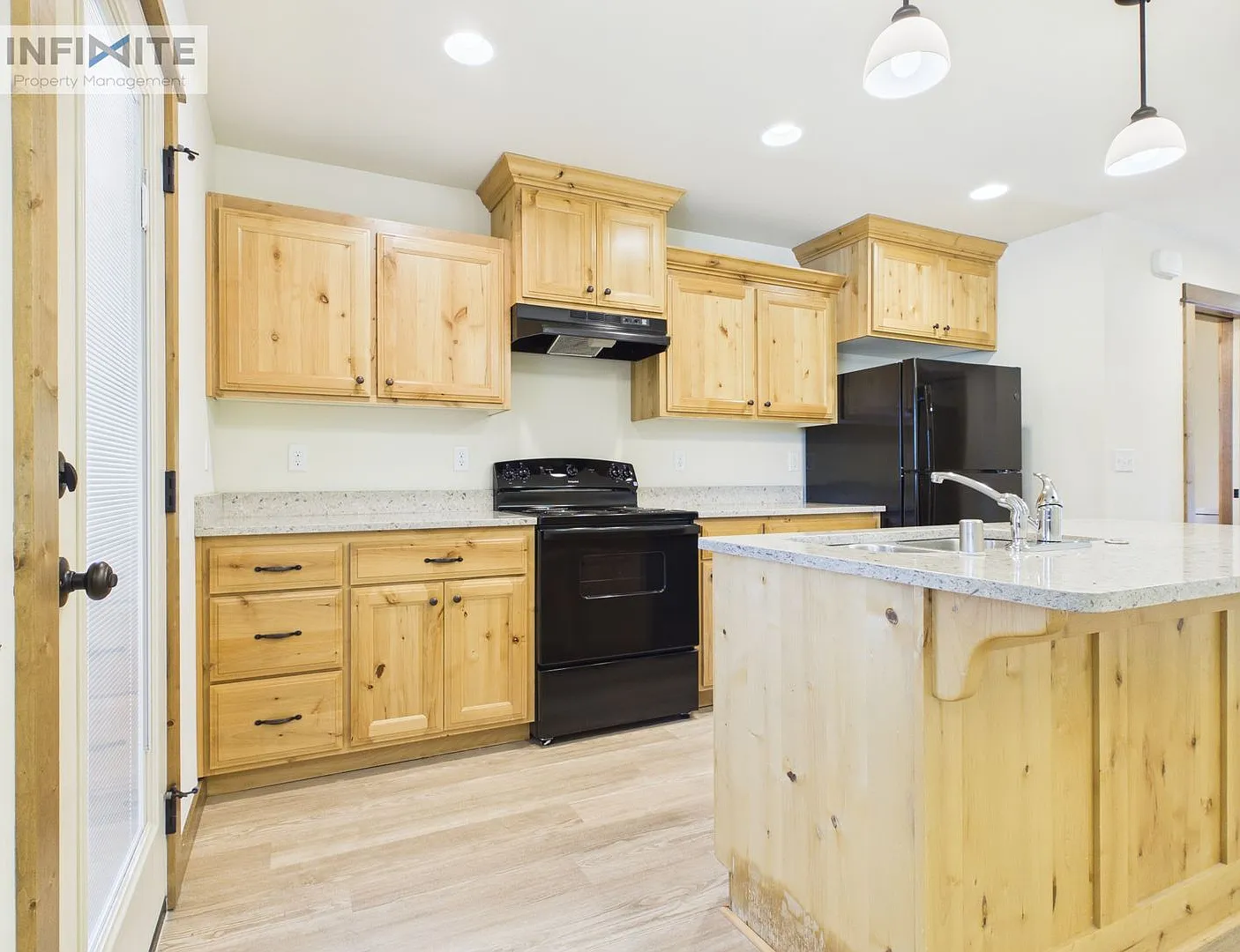 3 Bedroom End Unit Condo in Bozeman — Photo 2