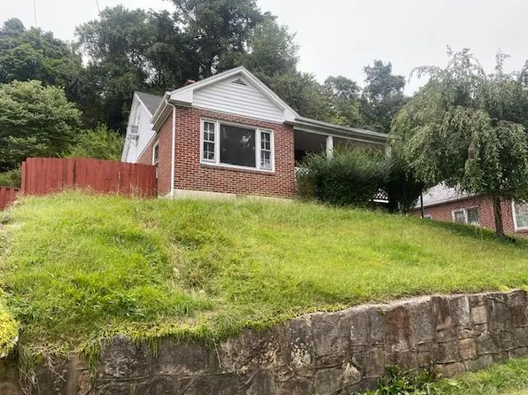 119 Court St, Saltville, VA 24370