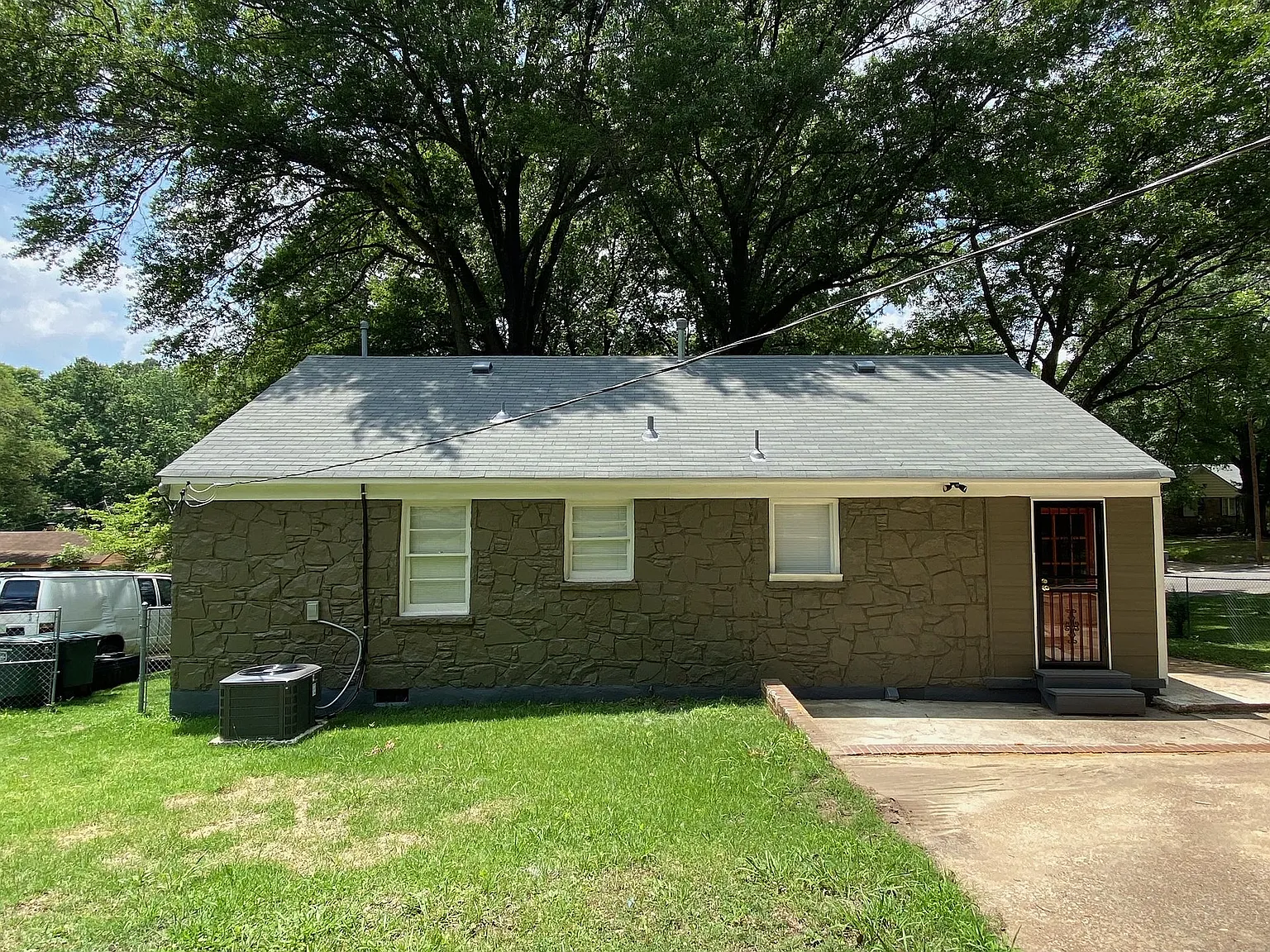 3140 Sinclair St — Photo 4