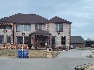 1201 Linford Cir, Alcoa, TN 37701