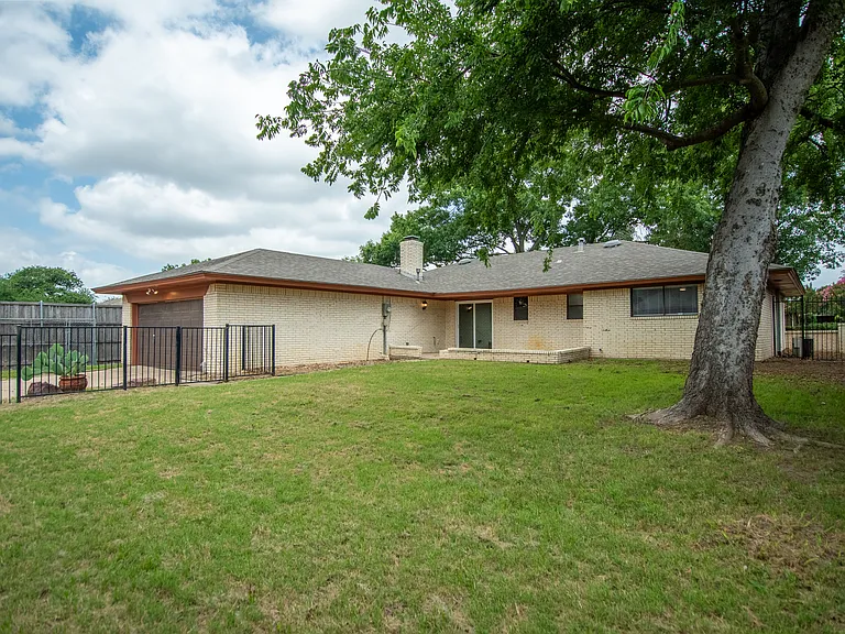 904 Lake Highlands Dr — Photo 29