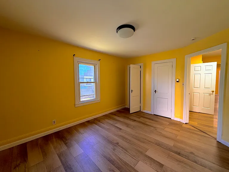 2585 Beach Dr — Photo 11