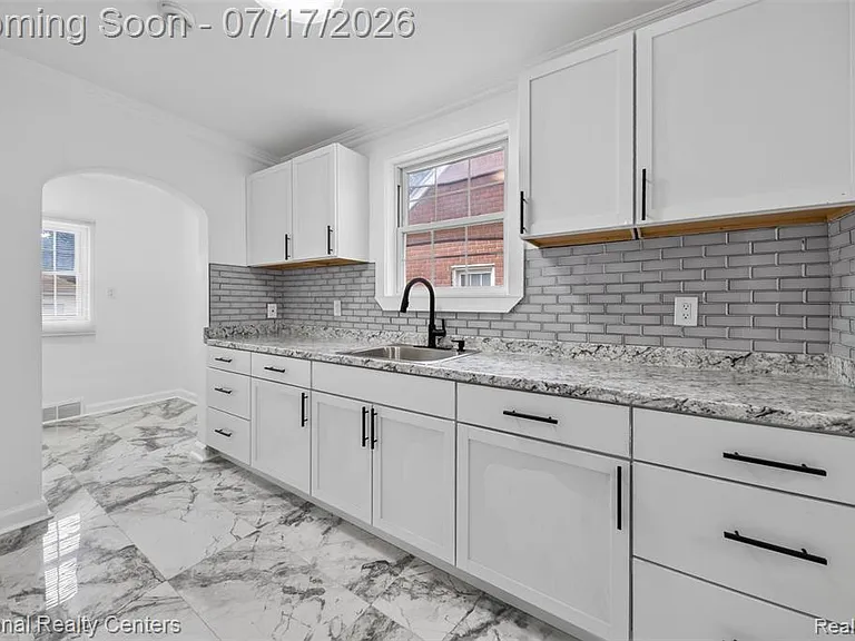 13527 Winthrop St — Photo 14