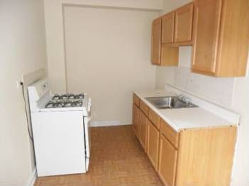 2nd image of 1500 W Hollywood Ave